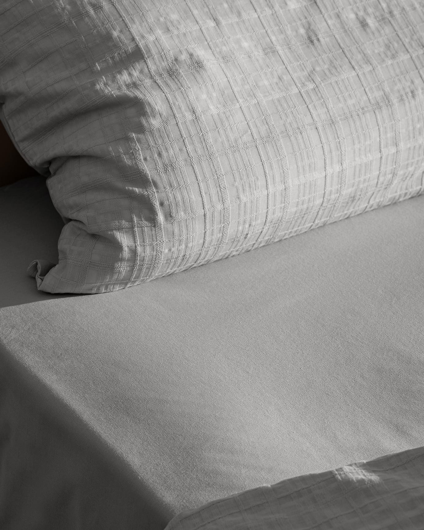 Light Grey 100% Cotton Dobby Weave Family Size Duvet Cover Bedding Set