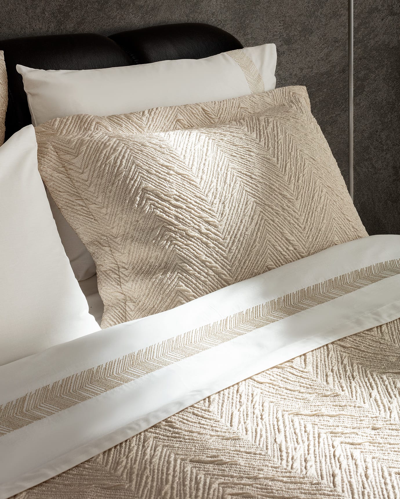 Cotton & Polyester 8-Piece Bridal Bedding Set - Elegant Beige