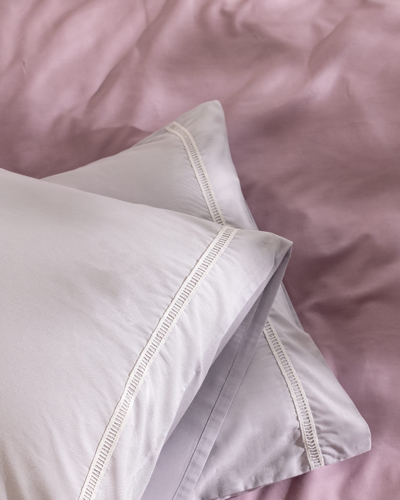 Soft 100% Cotton Pillowcase Set - Grey & White - 2-Pack