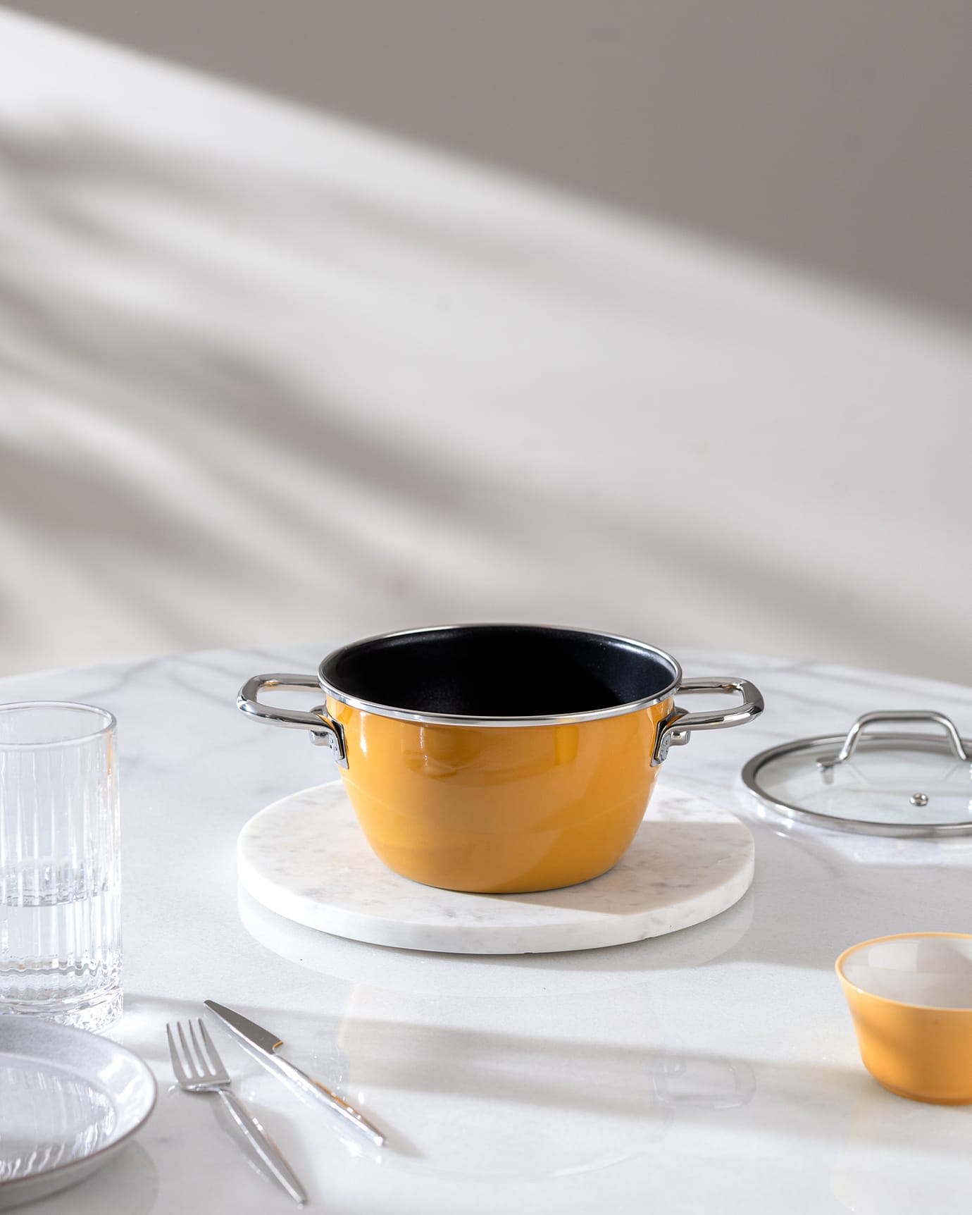 18 cm Titanium Enamel Deep Cooking Pot, Mustard