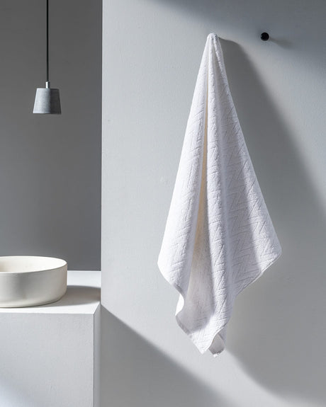 Colette Soft 100 Percent Cotton Absorbent Bath Towel
