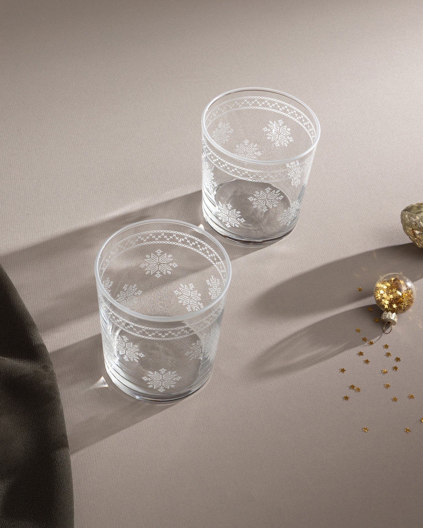 Clear Glass 4-Piece Water Glass Set - Contemporary Elegance