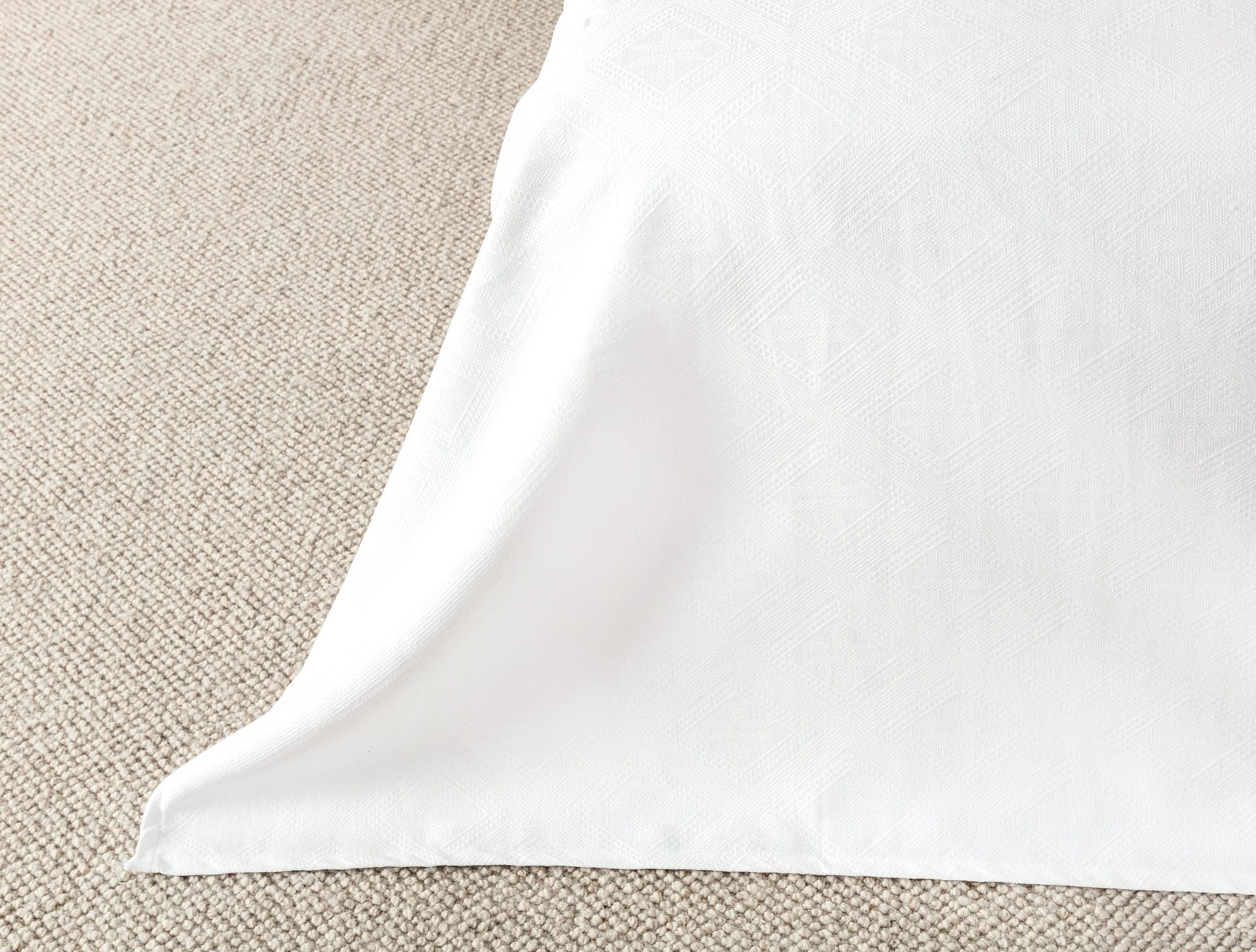 Twin Size Hotel Collection Lightweight Summer Blanket