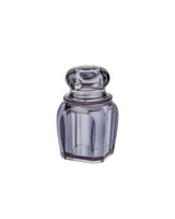 Durable Plastic Salt Shaker - Sleek & Contemporary Design
