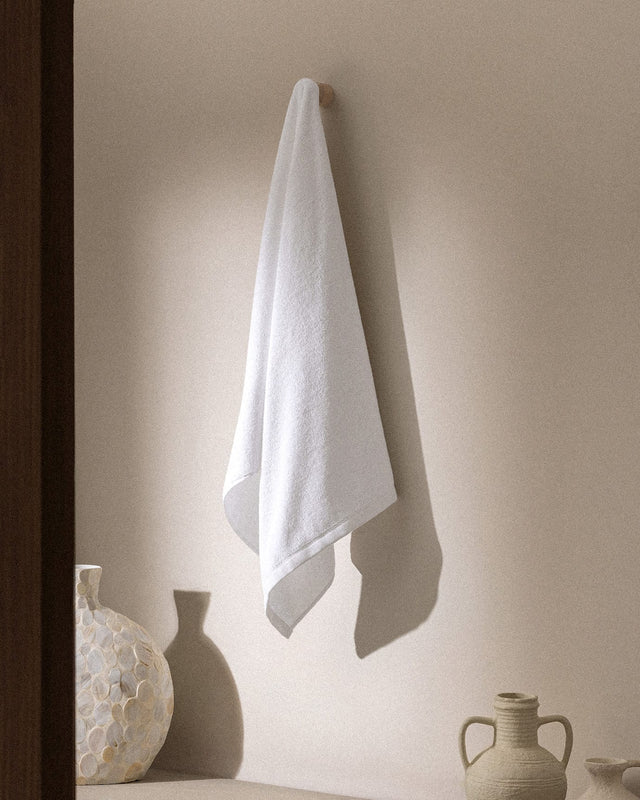 Avelia Premium 100% Cotton Bath Towel, Soft & Absorbent