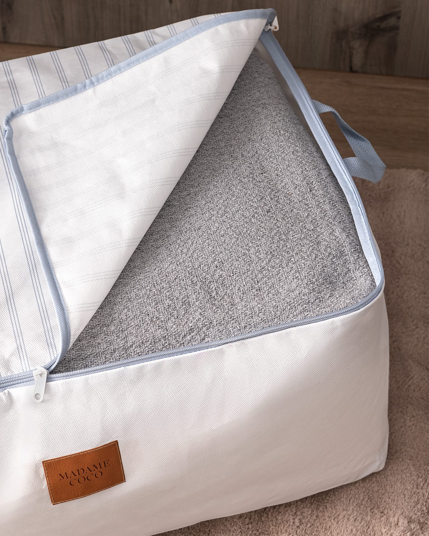 2-Piece Printed Fabric Storage Bags - Home Organizer Set, White & Light Blue