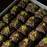 Asi | Pistazien-Schokoladen-Baklava in Geschenk-Metallbox