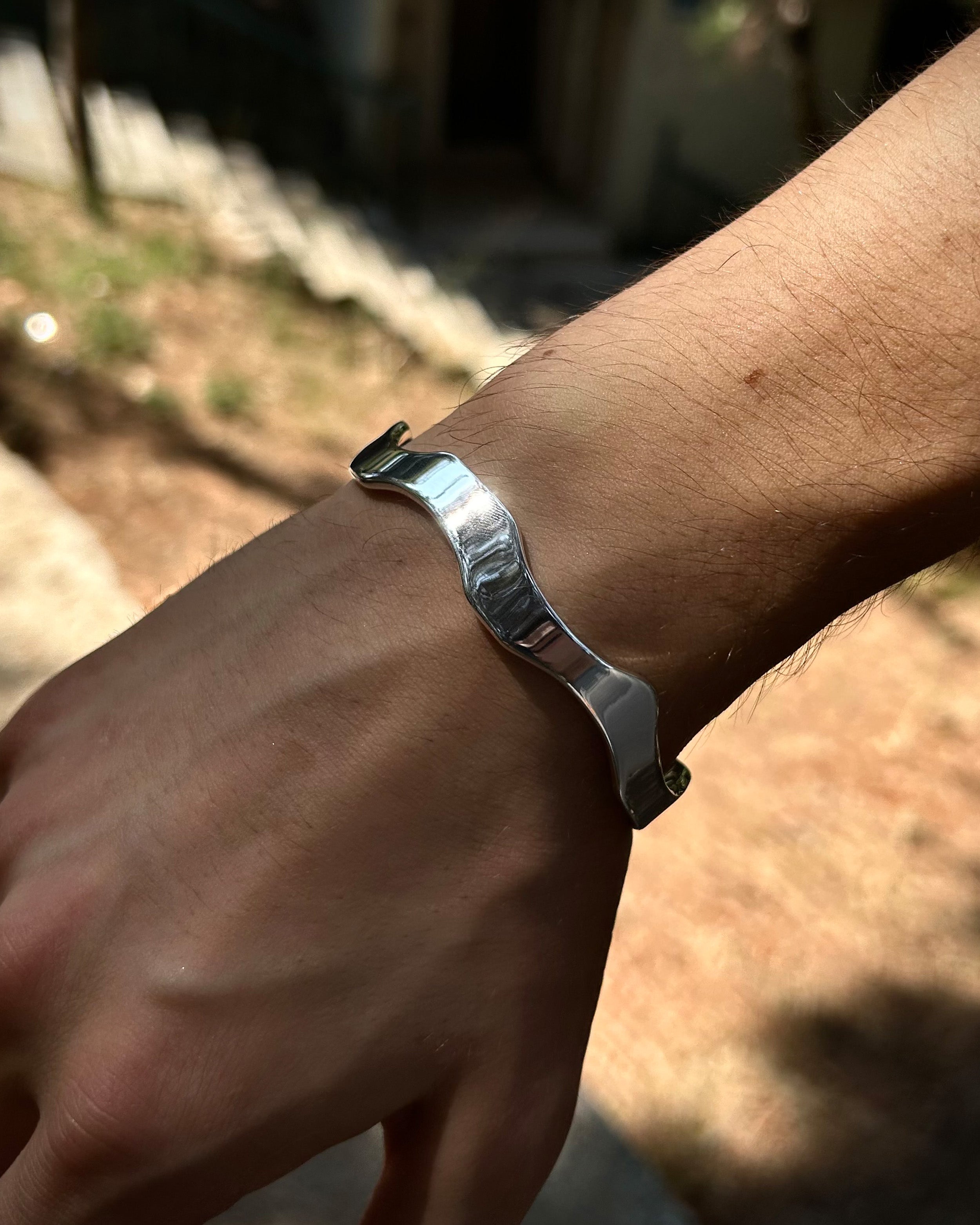 925 Sterling Silver Bracelet - Elegant Wavy Adjustable Design