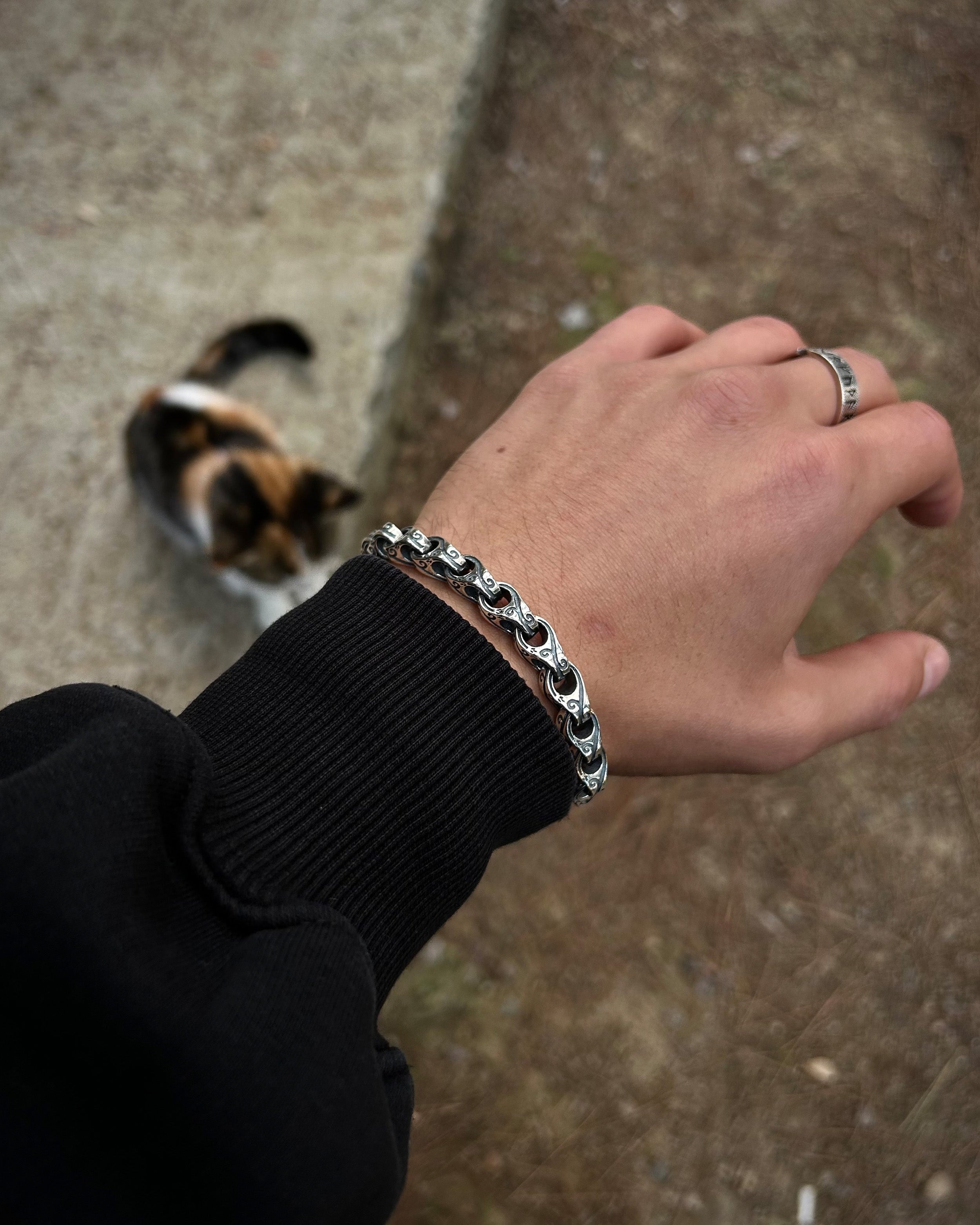 Sterling Silver Oval Link Bracelet - Engraved Handcrafted Design
