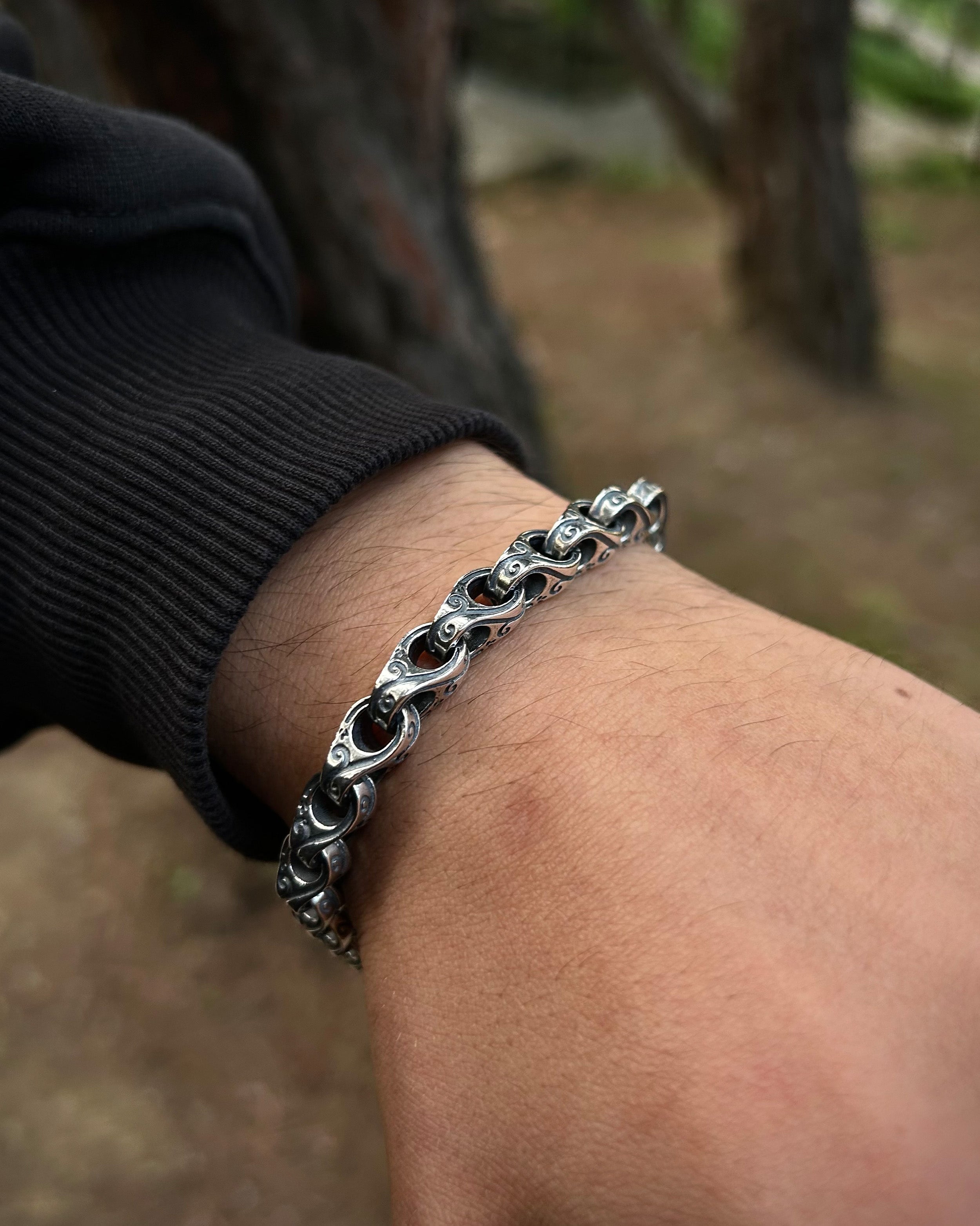 Sterling Silver Oval Link Bracelet - Engraved Handcrafted Design