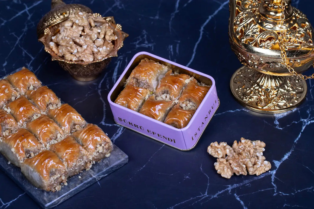 Sukru Efendi 1935 | Walnut Crunch Turkish Baklava in Gift Metal Box