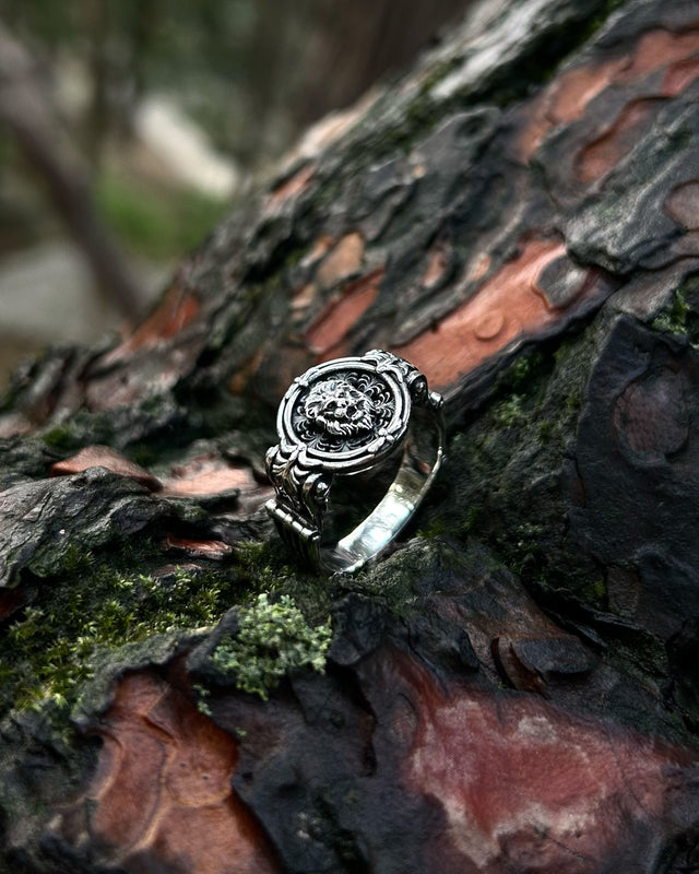 925 Sterling Silver Minimalist Lion Ring - Symbol of Strength & Nobility