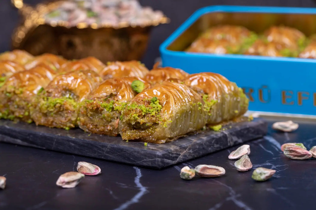 Sukru Efendi 1935 | Pistachio Crunch Turkish Baklava in Gift Metal Box