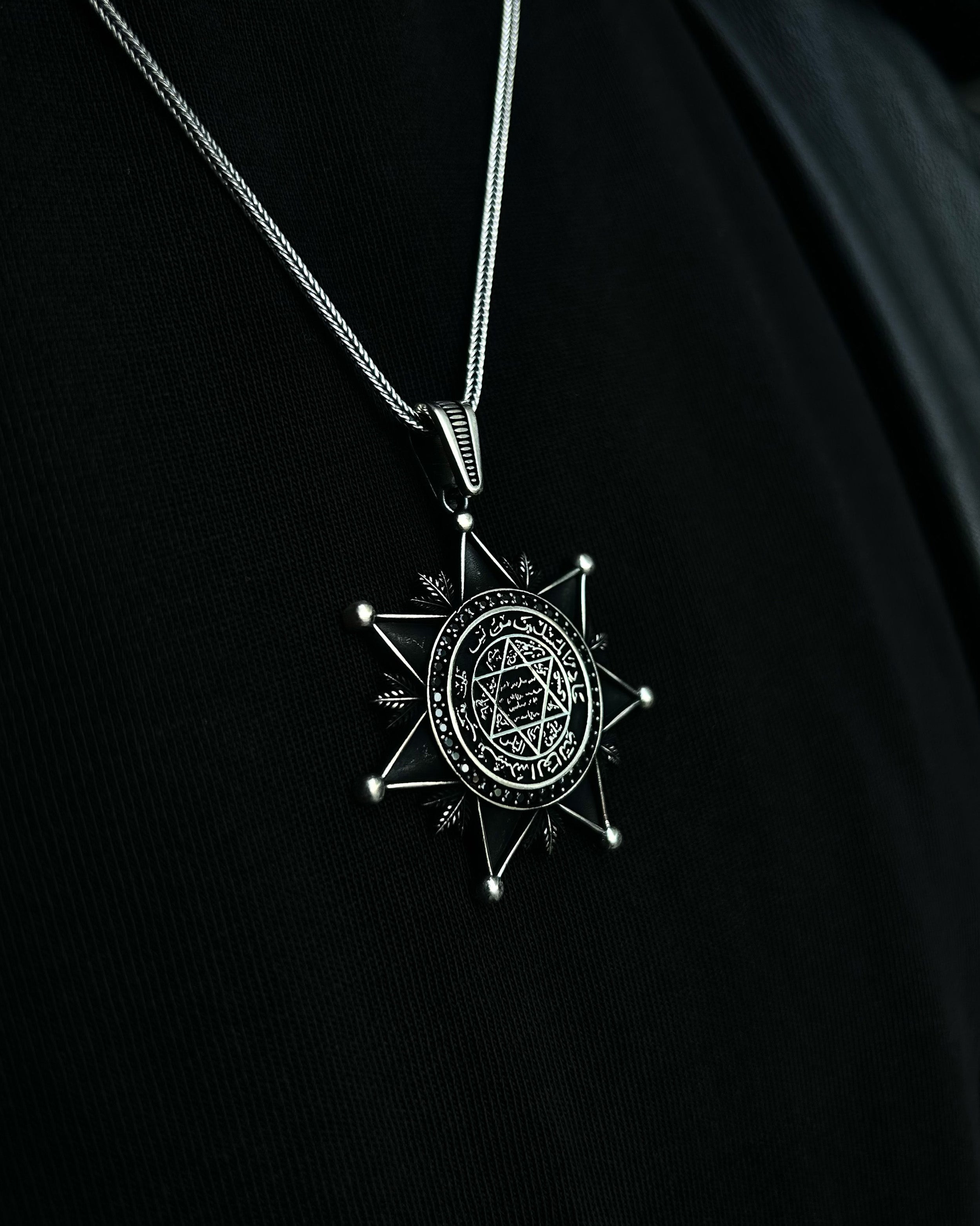 Náhrdelník z pravého stříbra s hvězdou Šalamounova pečeti – mystický talisman