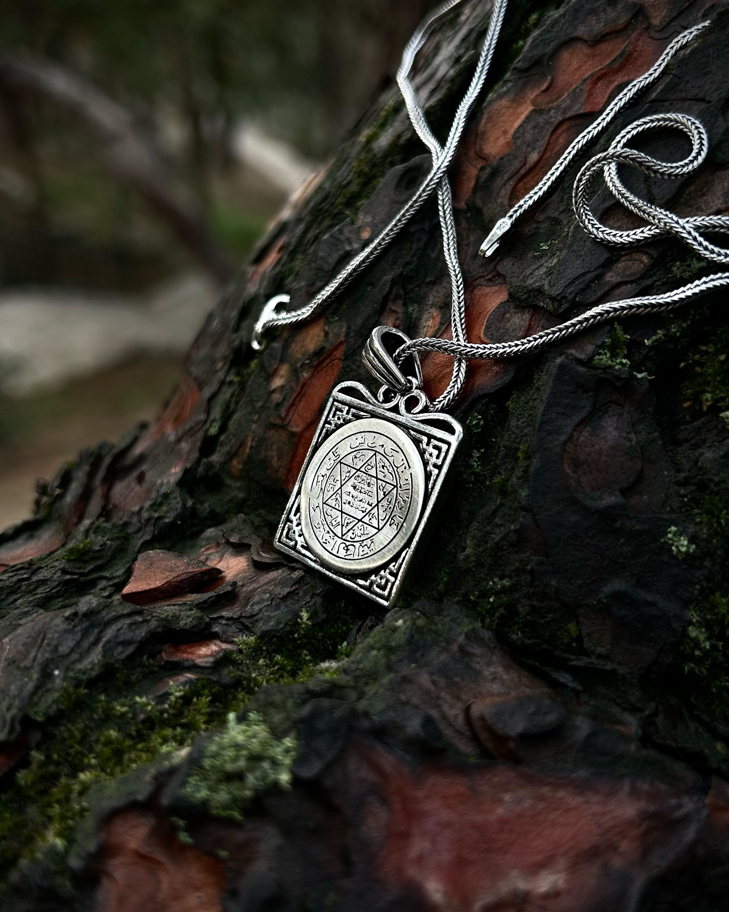 Náhrdelník z ryzího stříbra Pečeť Šalomounova - čtvercový talismanový design