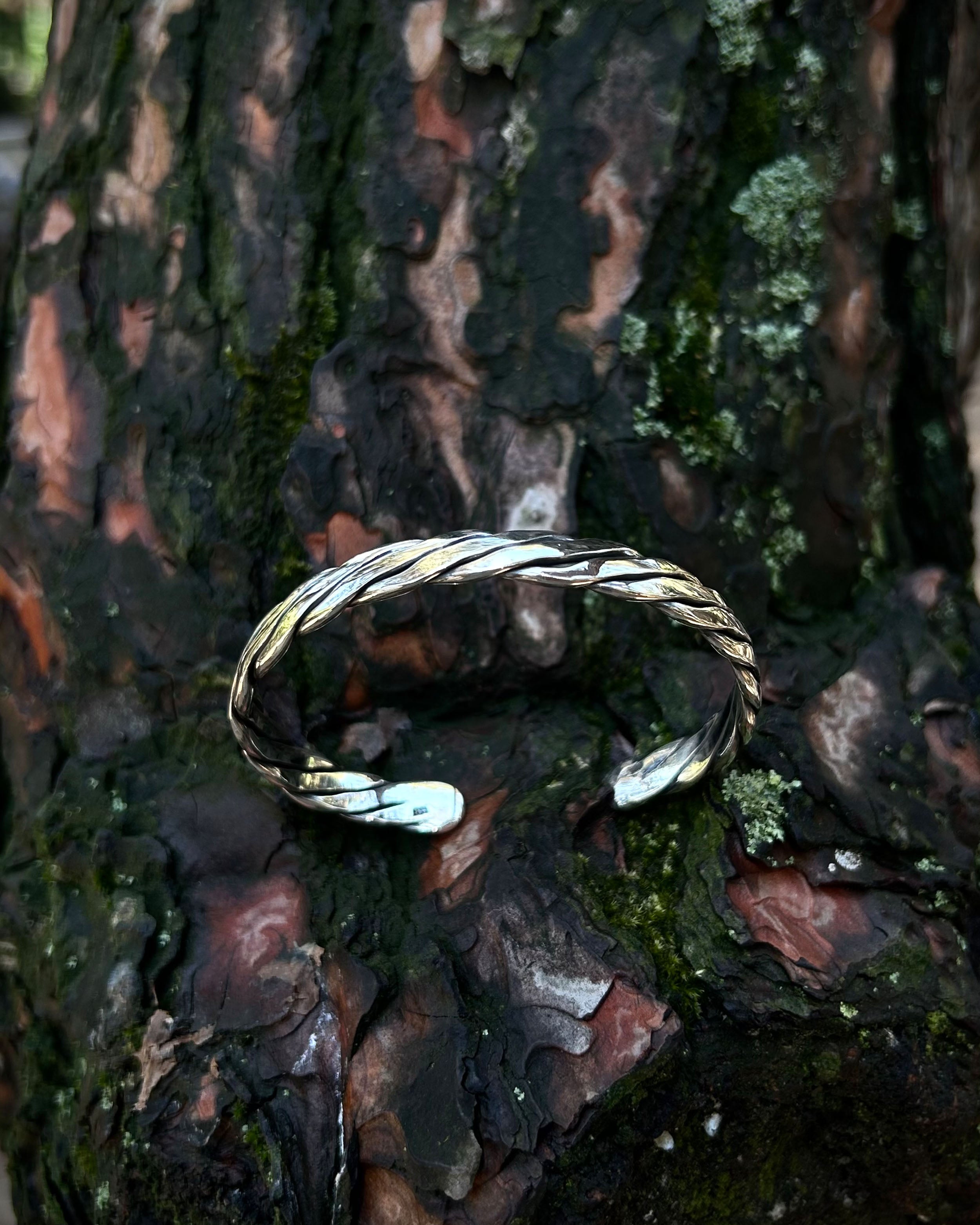 925 Sterling Silver Twisted Bracelet - Adjustable Elegance