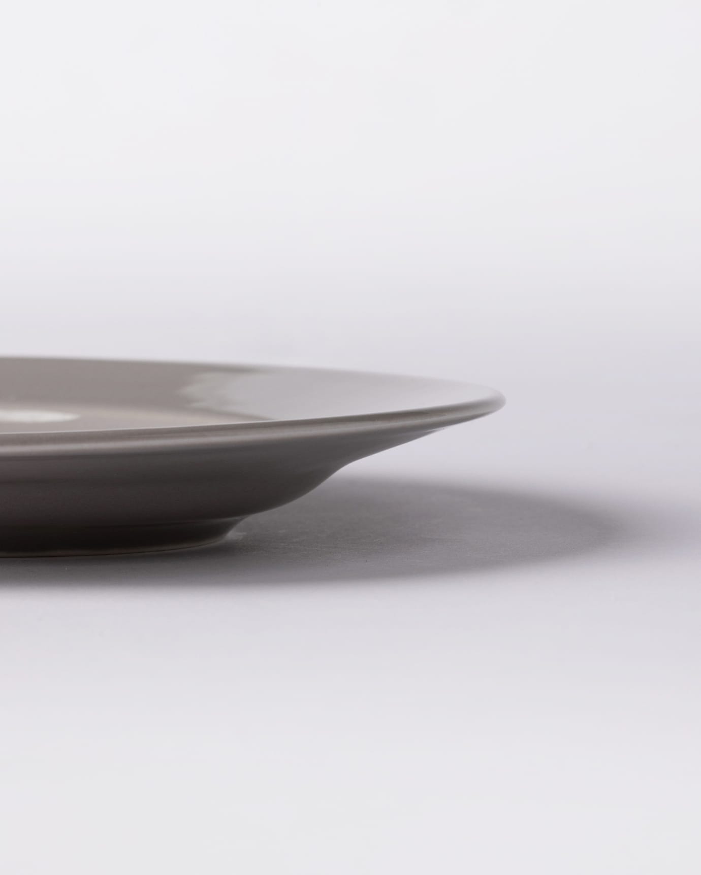 New Bone China Dinner & Serving Plate - Sophisticated Nuit Design