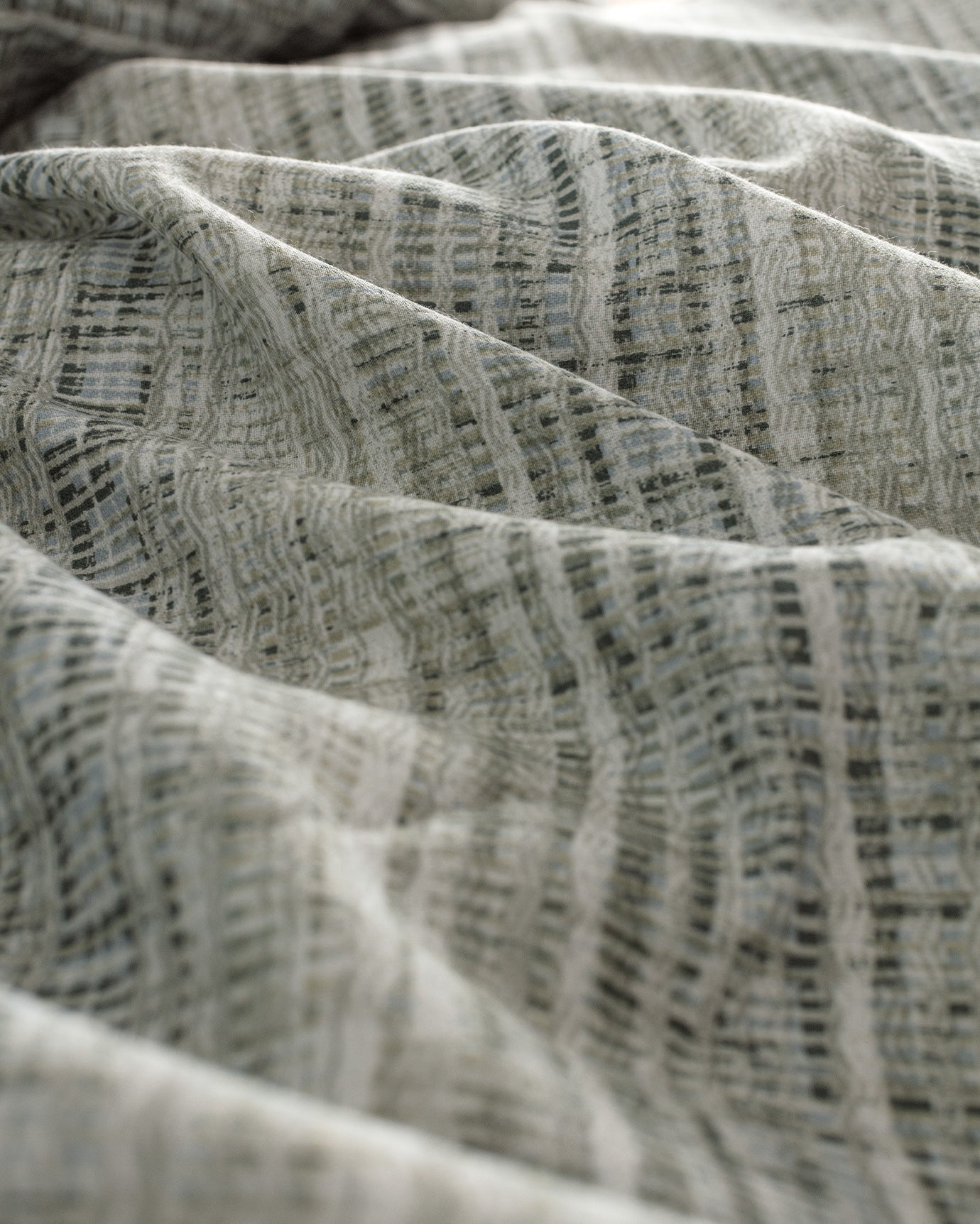 100% Cotton Double Size Duvet Cover Set - Crepe Printed Design