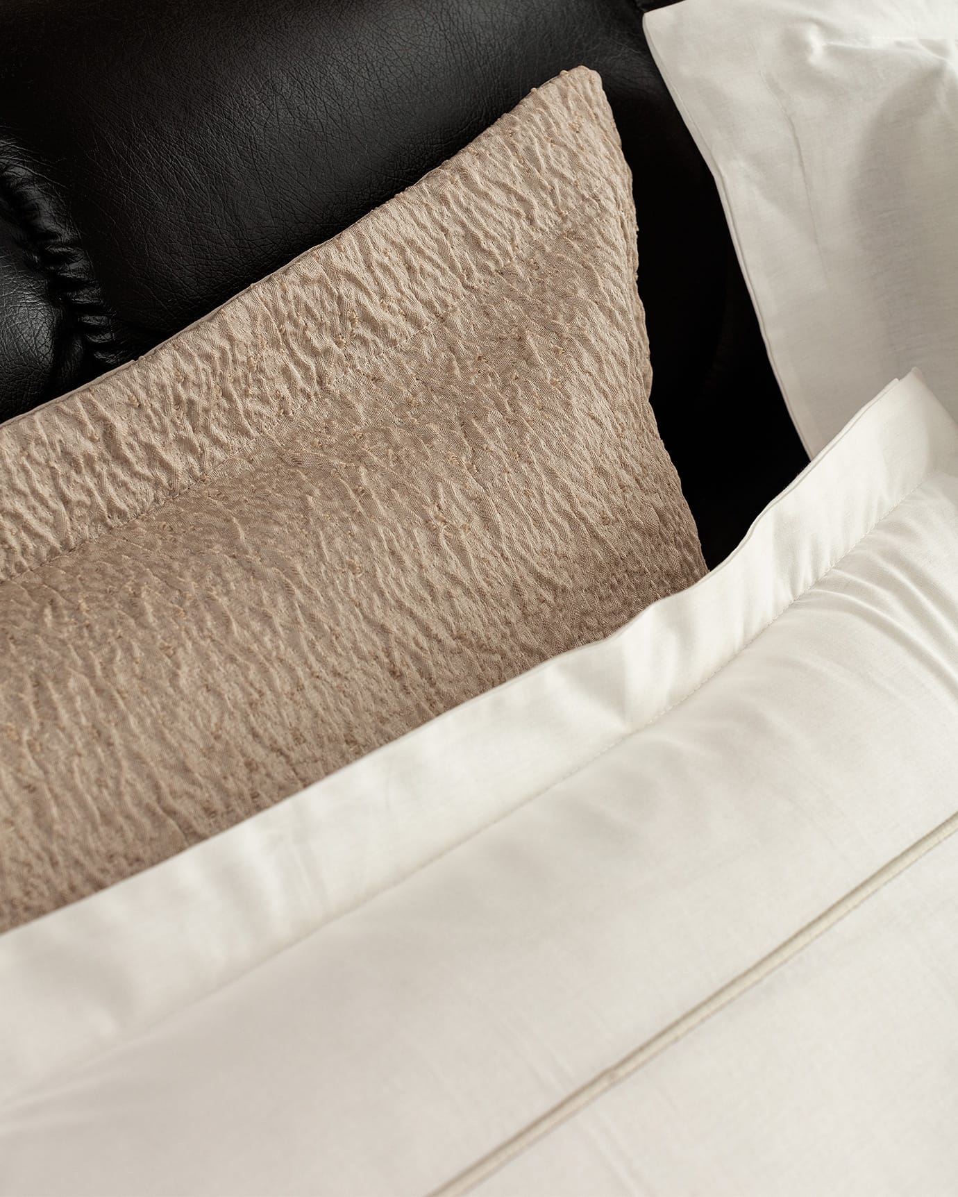 Cotton Blend 7-Piece Bedding Set - Gold Accent
