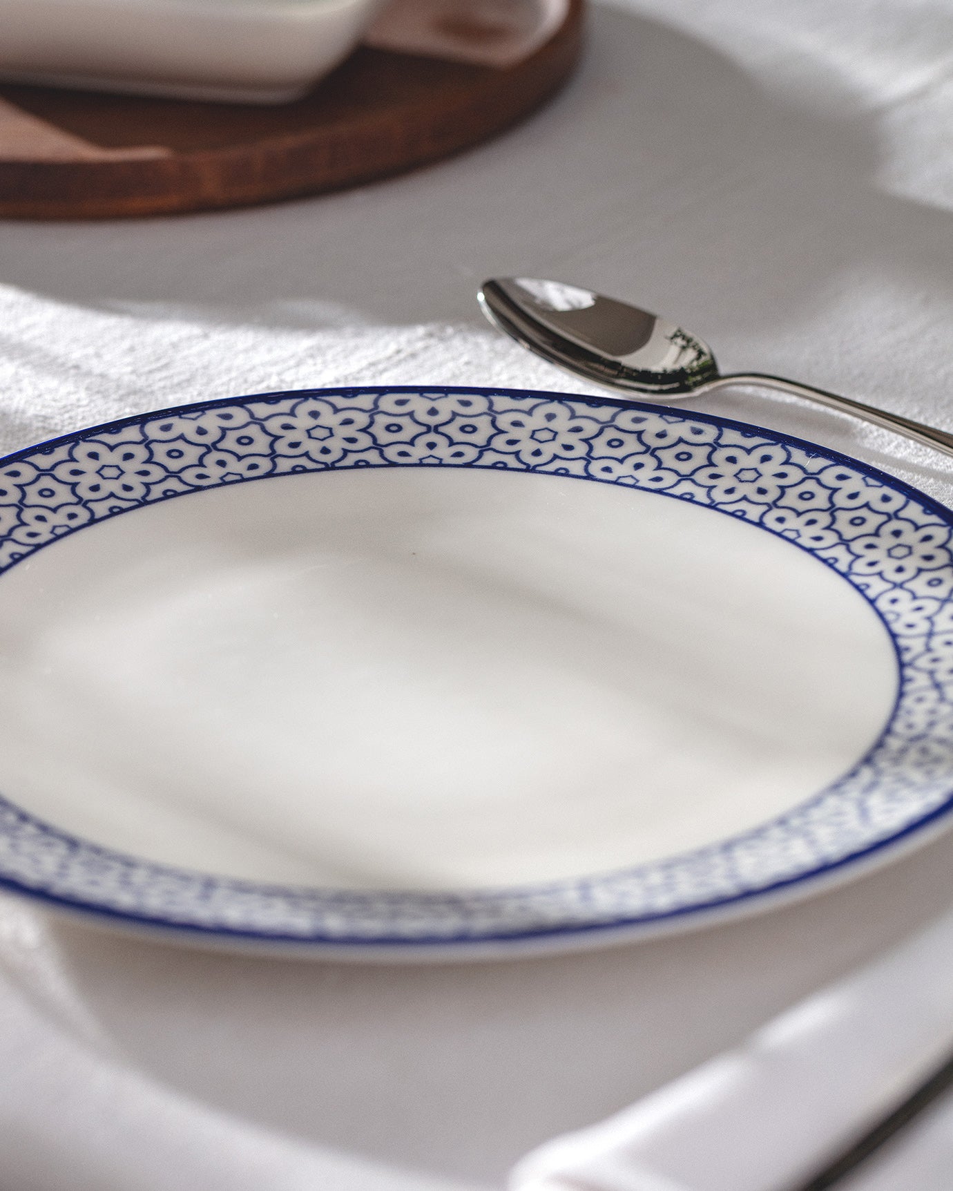 New Bone Serving Plate - Rêve Bleu Chantal Blue & White Design