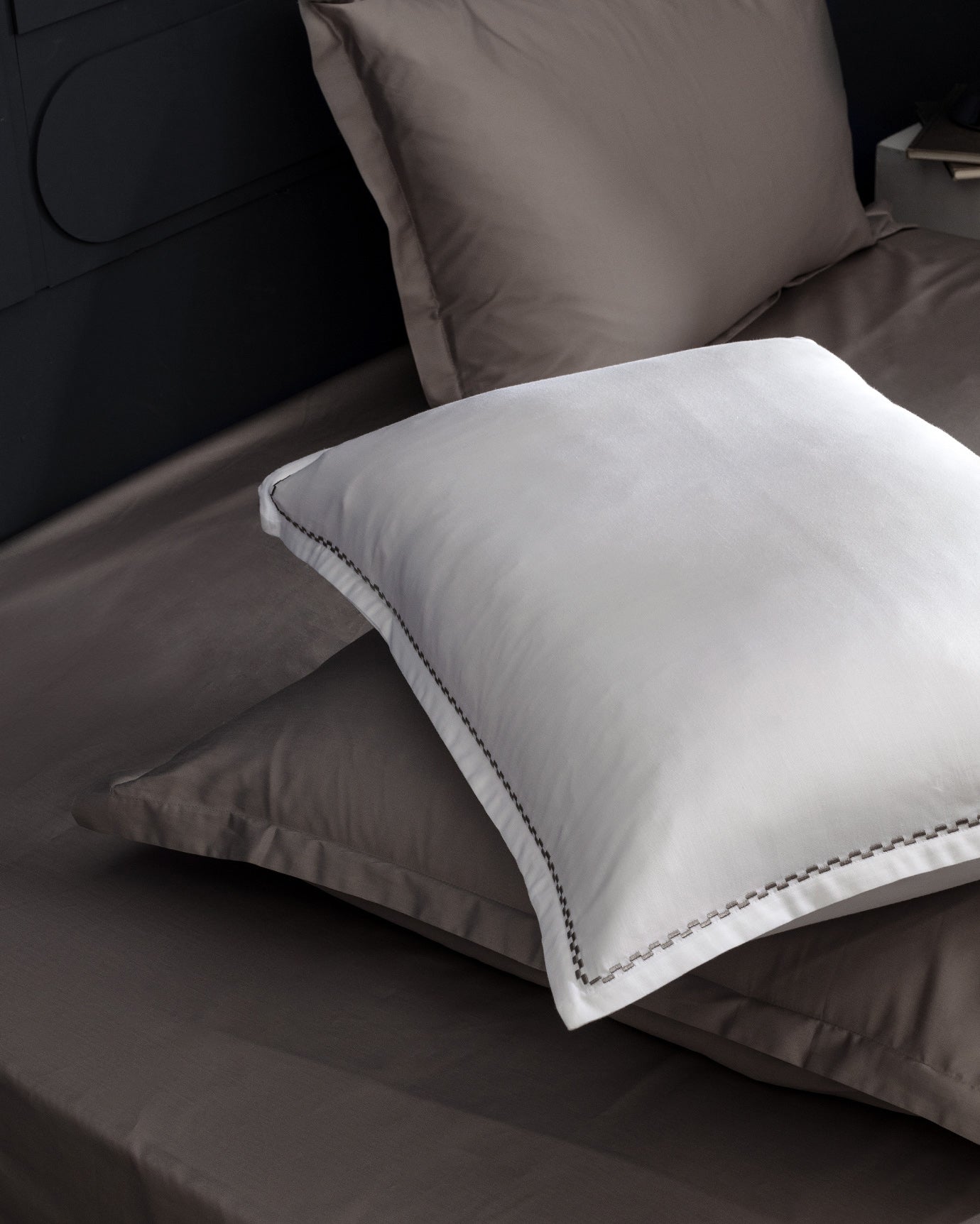 100% Cotton Sateen King Size Duvet Cover Set - Embroidered Luxury