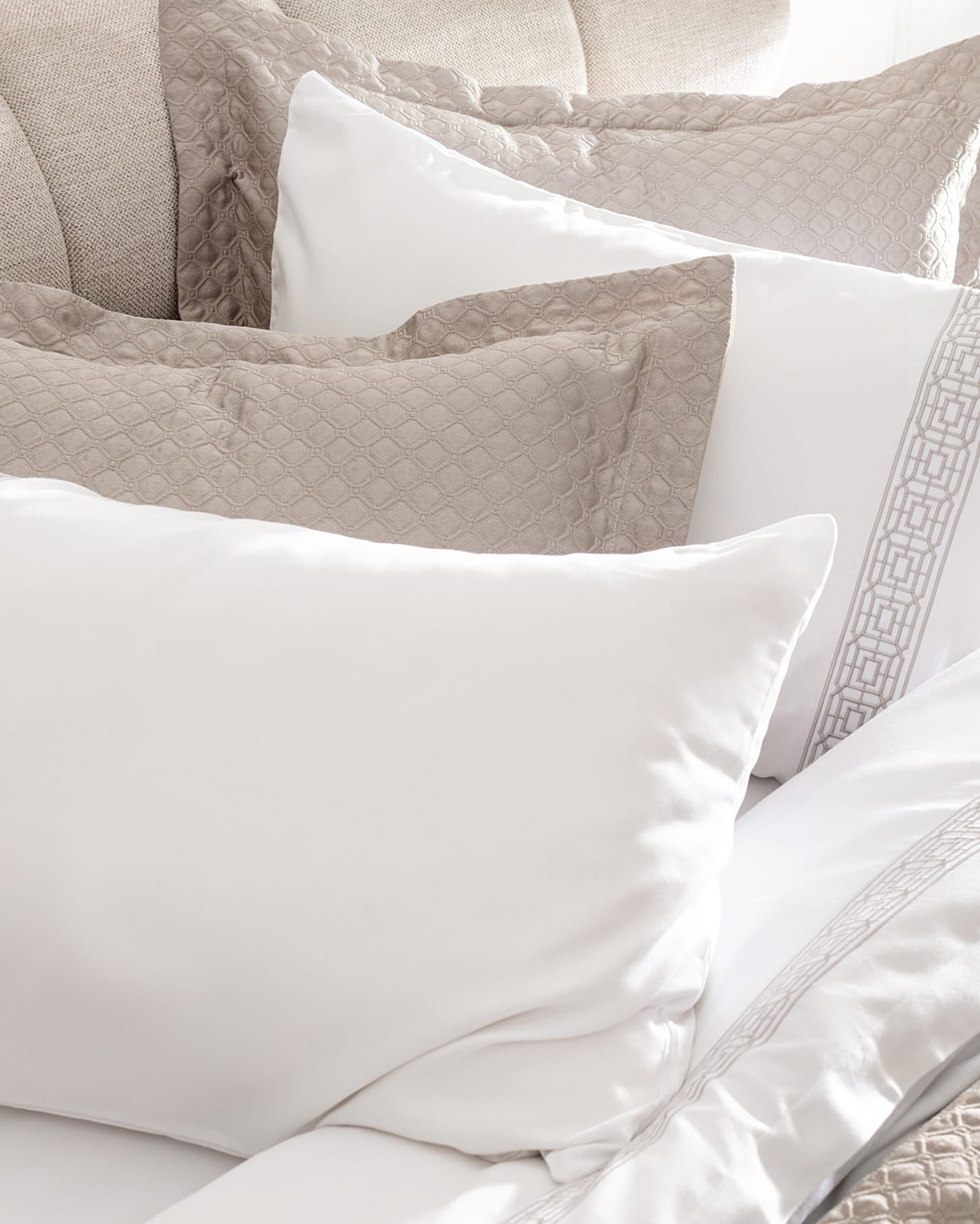Double Size 7-Piece Premium Bedding Collection Set