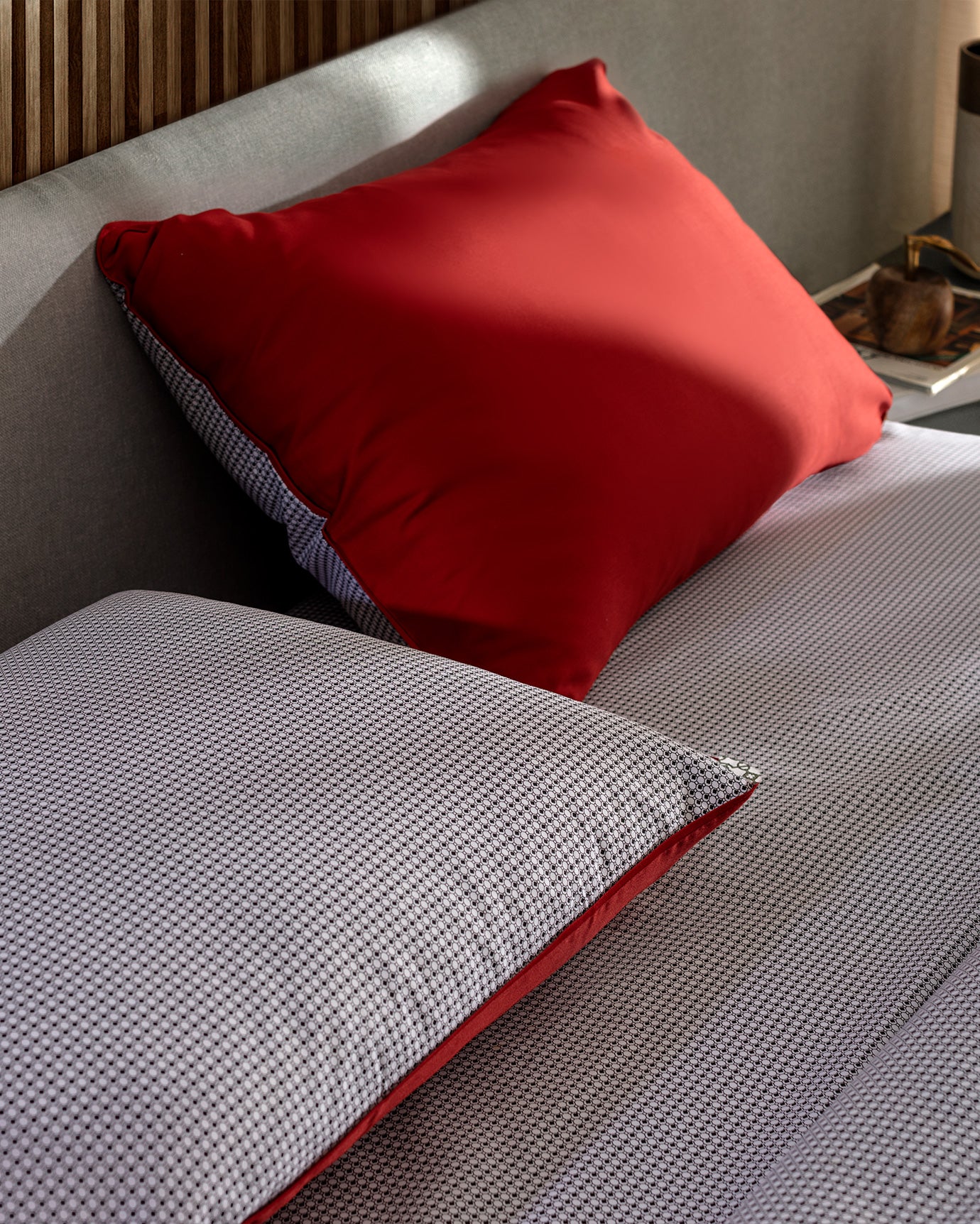 100% Cotton Sateen Single Duvet Set - Delit Printed Design