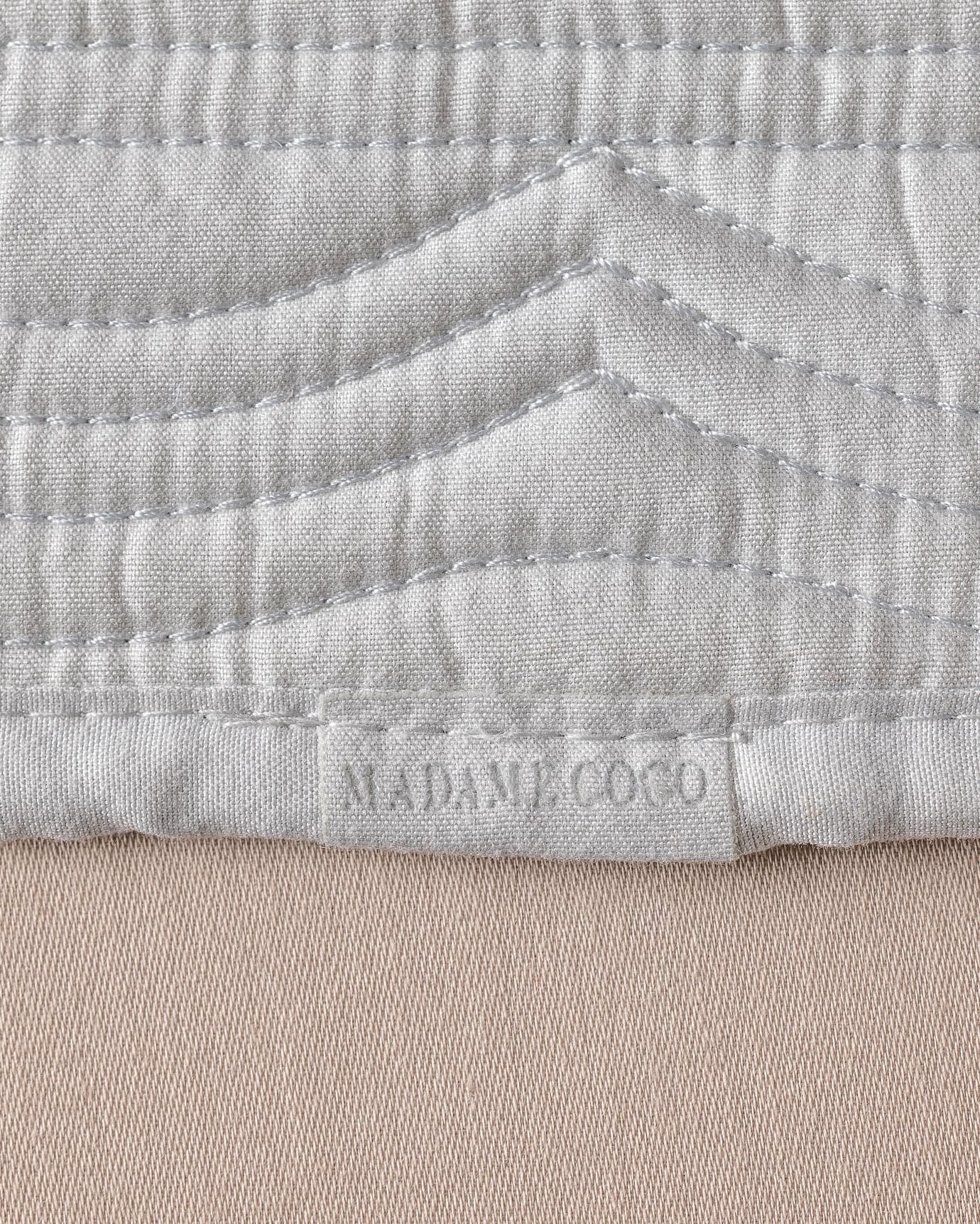 Durable Polyester 2-Piece Placemat Set - Refined Table Setting