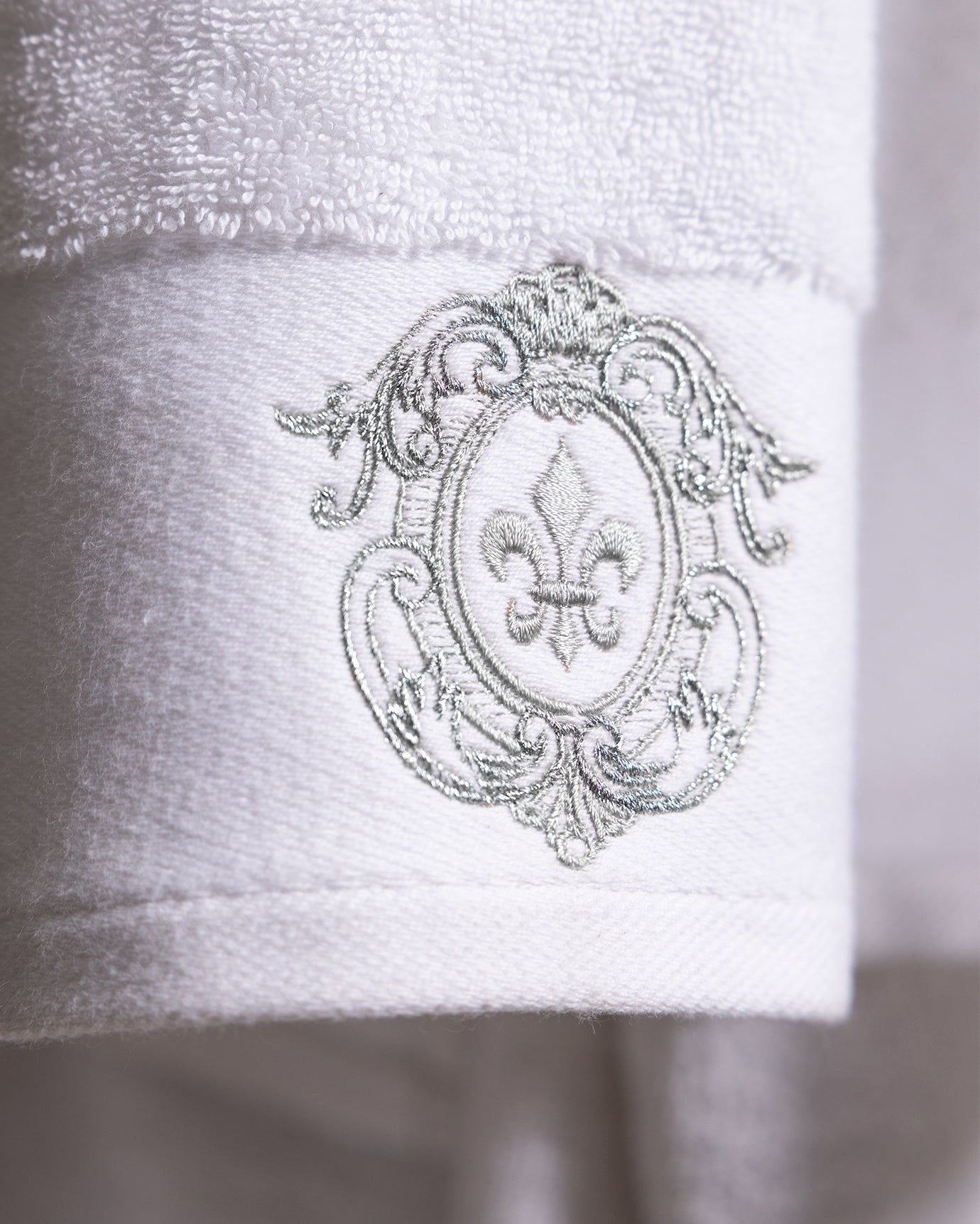 Luxury 100% Cotton Embroidered Bath Towel, White & Silver