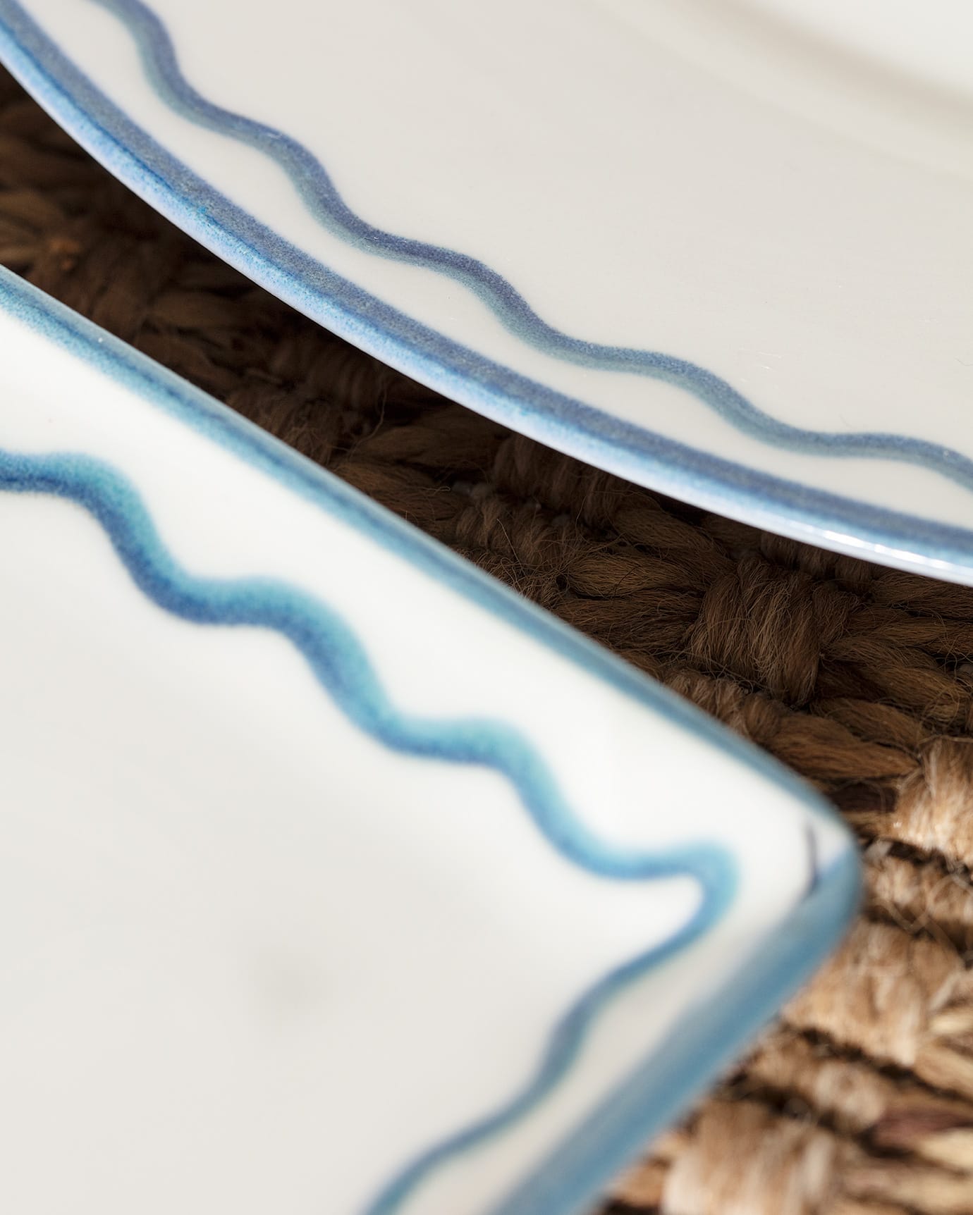 New Bone Porcelain 6-Person Dinner Set - Souterrain Blue & White