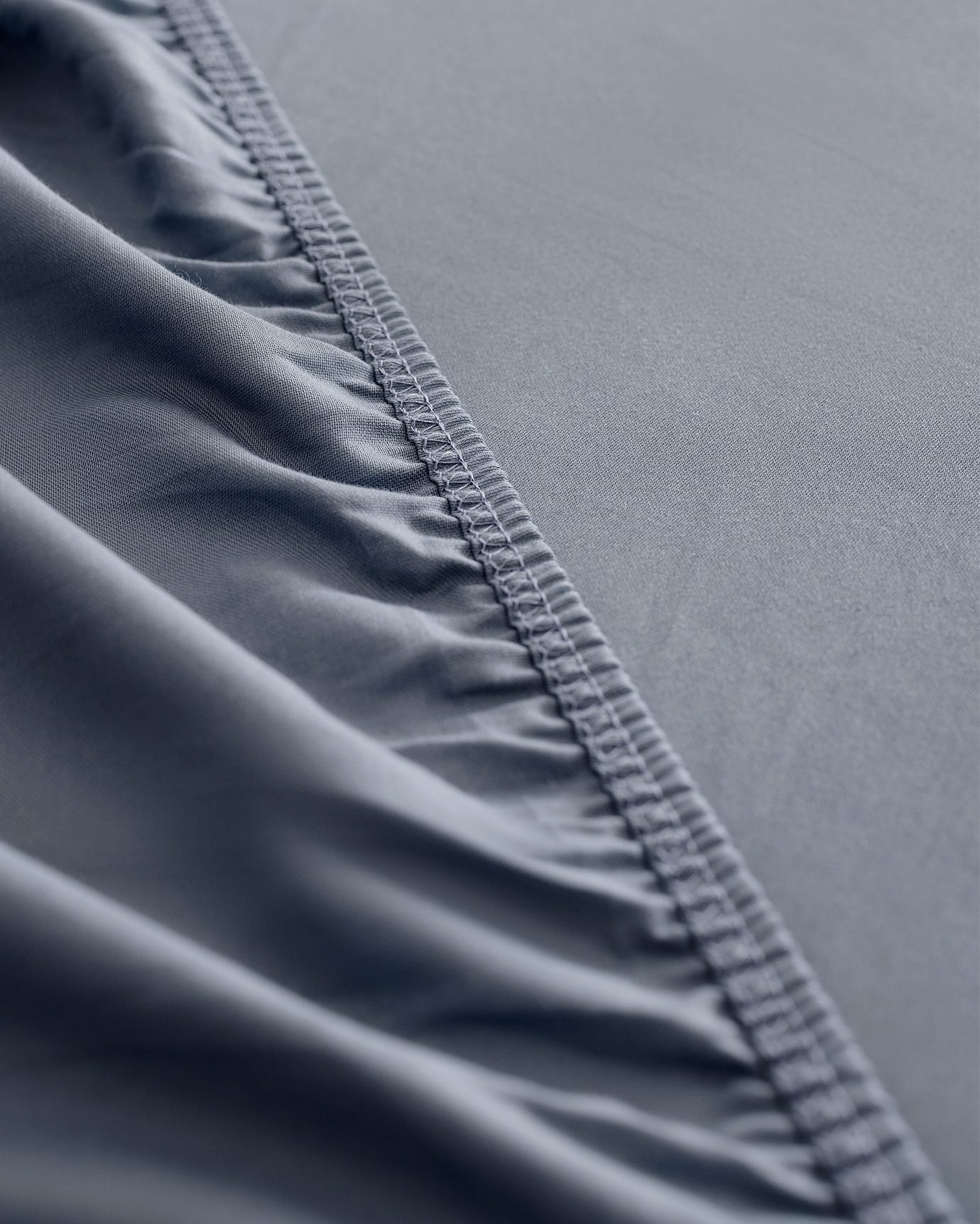 100% Cotton Double Fitted Sheet - Sateen Weave Softness