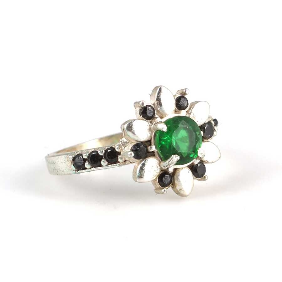 Premium 925 Sterling Silver Synthetic Emerald Flower Ring