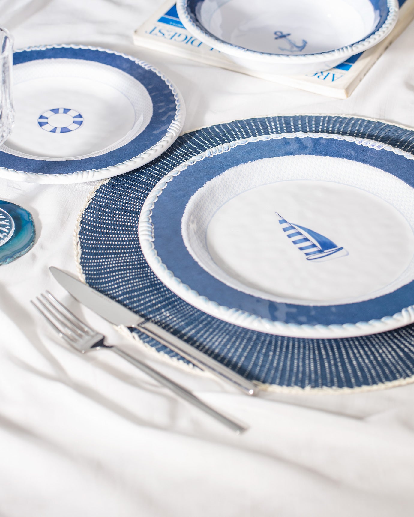 Melamine 18-Piece Dinnerware Set - Blue & White Design