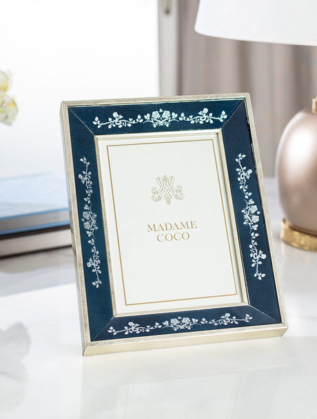 Elegant Decorative Picture Frame for Home Decor