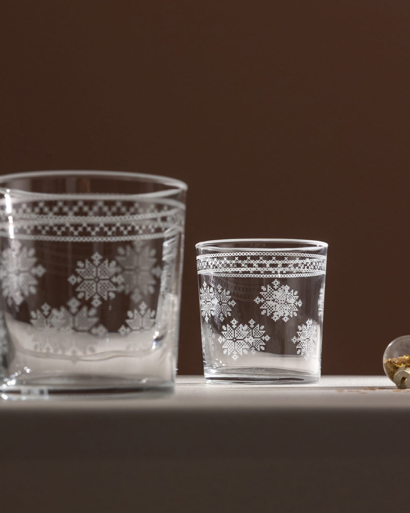Clear Glass 4-Piece Water Glass Set - Contemporary Elegance