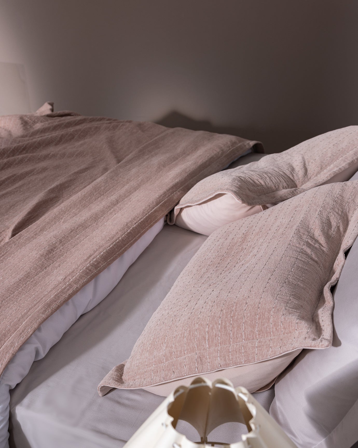 100% Polyester Double Bedspread Set - Powder Pink Elegance