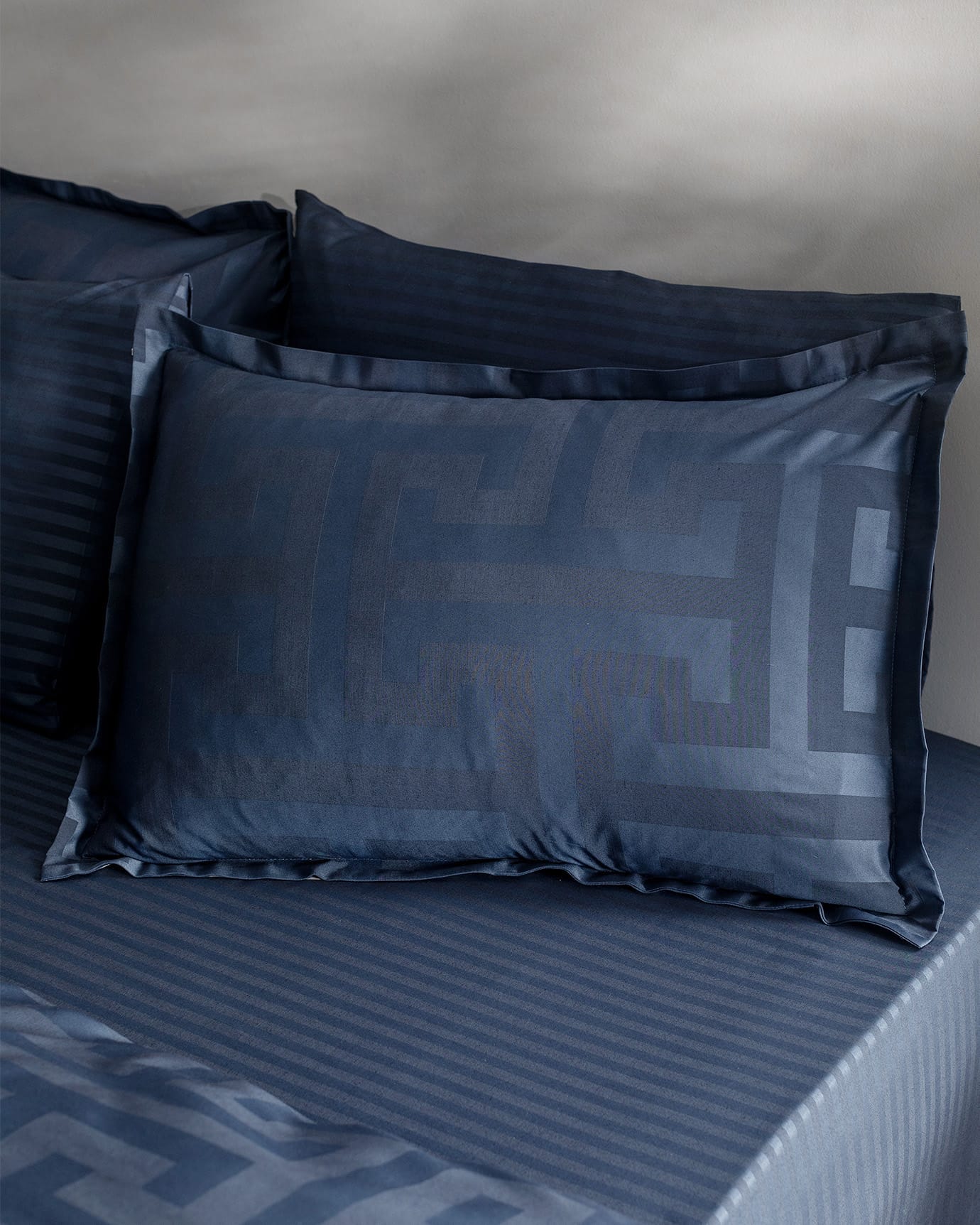 Cotton-Polyester Sateen Duvet Cover Set - Jacquard Weave Design