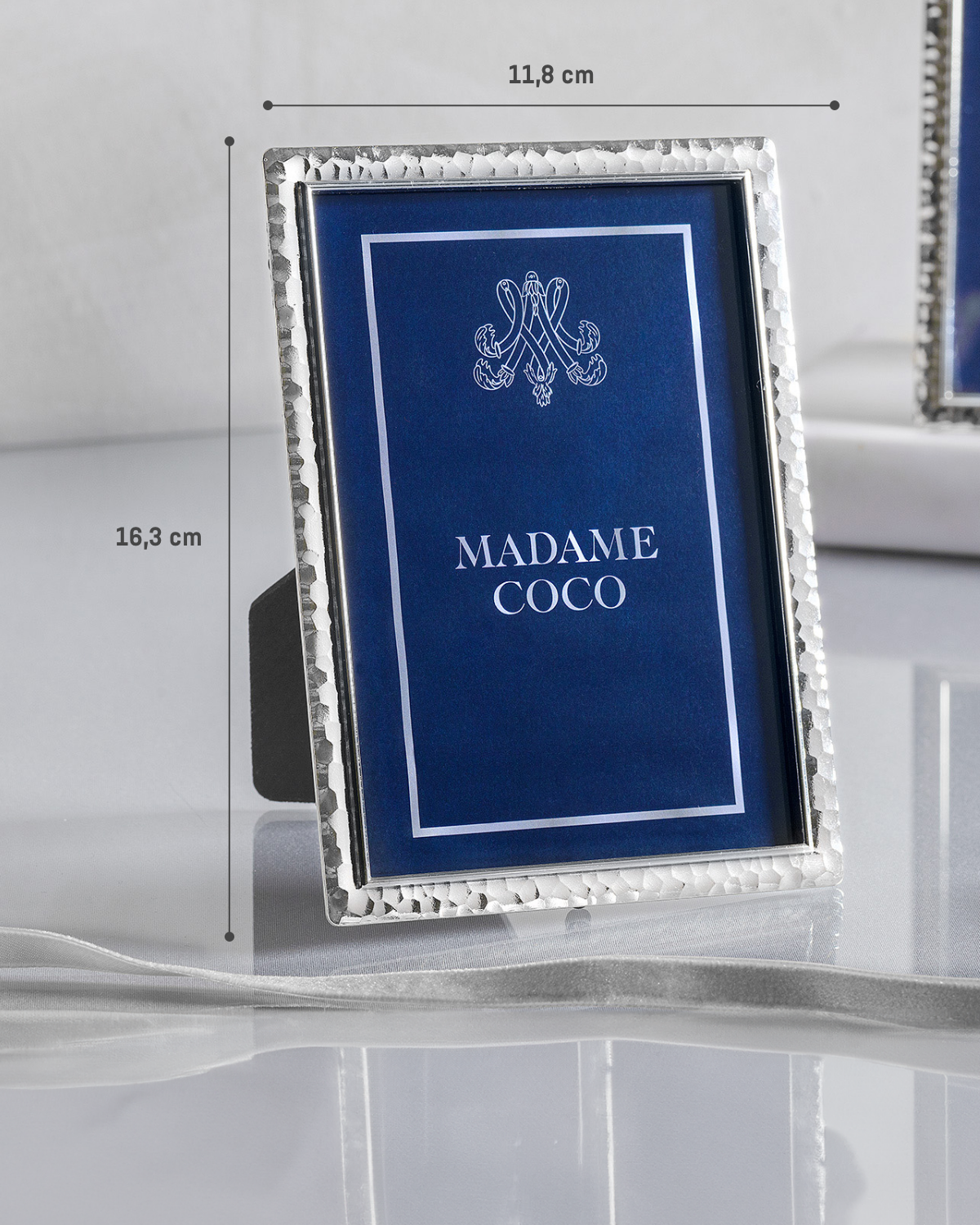 Silver Metal Photo Frame - Elegant Violetta Design