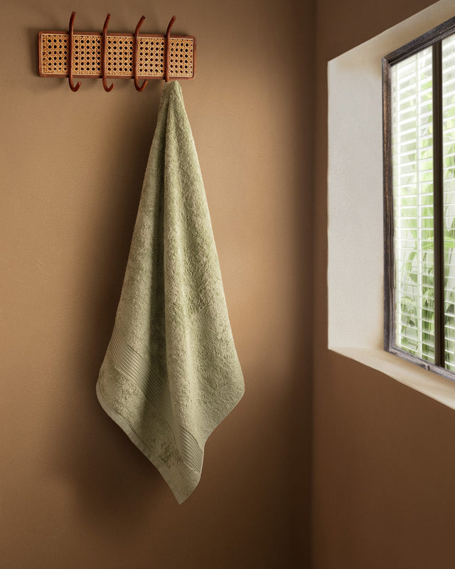 Premium Cotton-Viscose Bath Towel - Soft & Absorbent