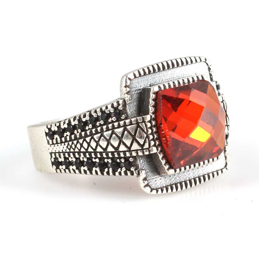 925 Sterling Silver Men's Ring - Four-Cornered Faceted Red Stone