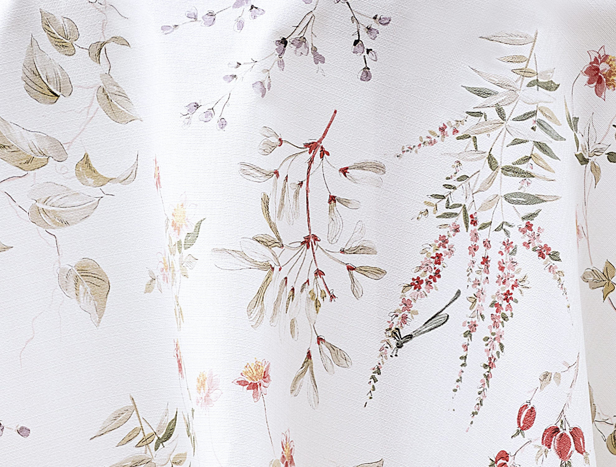 PVC Round Tablecloth - Spill-Resistant & Effortless Style