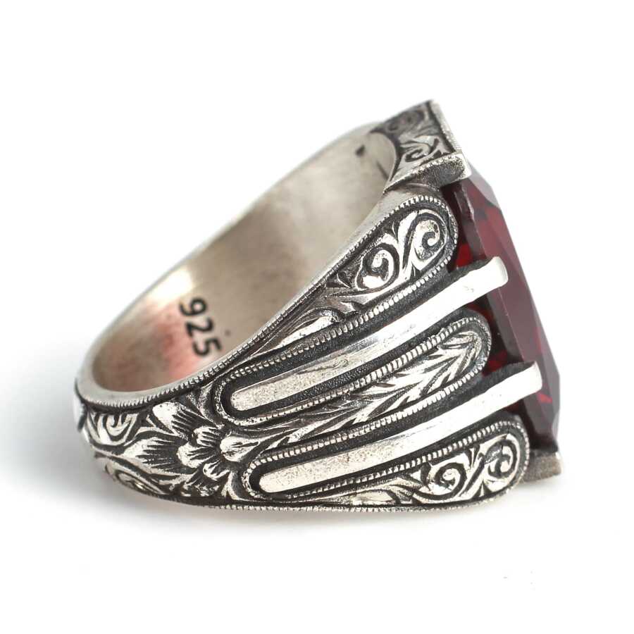 925 Sterling Silver Hand-Engraved Men's Ring with Rectangular Garnet