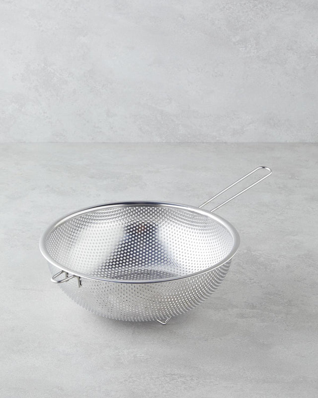 Professional Grade Stainless Steel Colander   40cm Grey