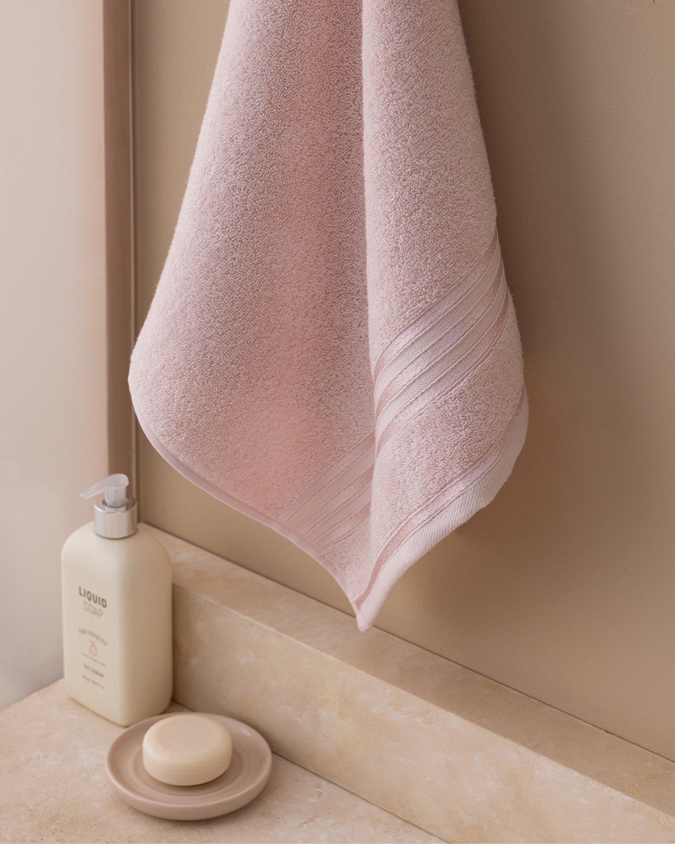 Soft 100% Cotton Face & Hand Towel - Absorbent & Fluffy - Powder Pink