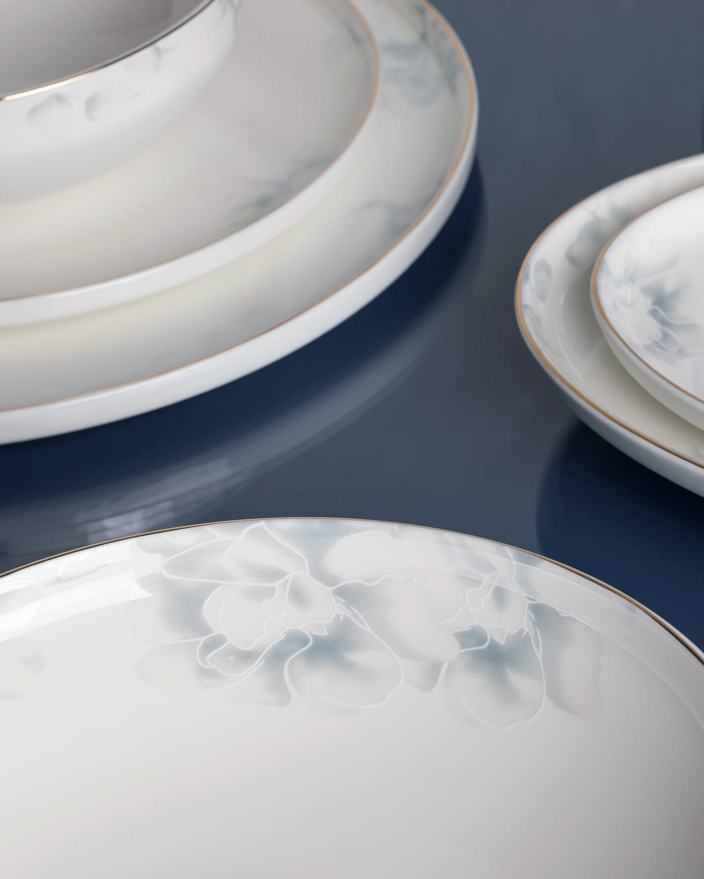 Fine Bone Porcelain 12-Person Dinner Set - White & Light Blue