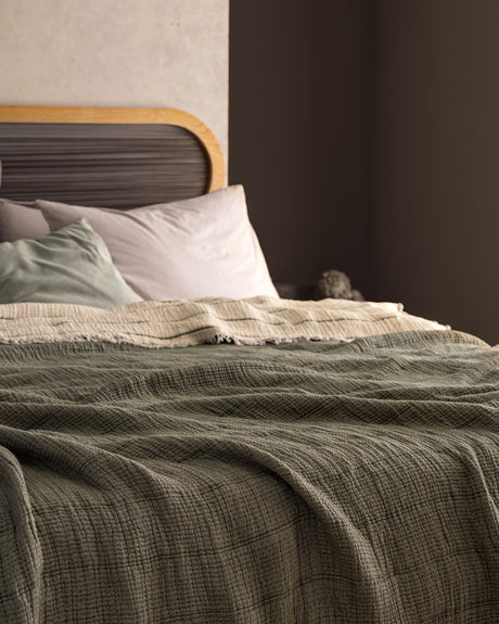 Carolines Double Cotton Bedspread Quilt Coverlet - Soft & Lightweight