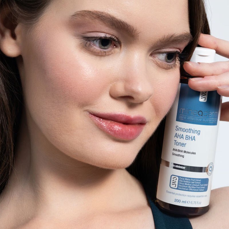 AHA BHA Exfoliating Smoothing Toner - Pore Minimizing & Oil Balancing with Niacinamide - TryAladdin