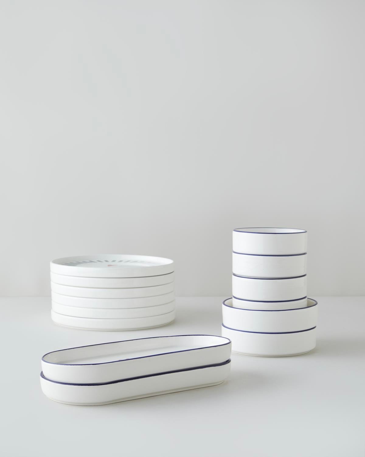 Premium Ceramic Breakfast Set 14 Piece 6 Person Navy Red