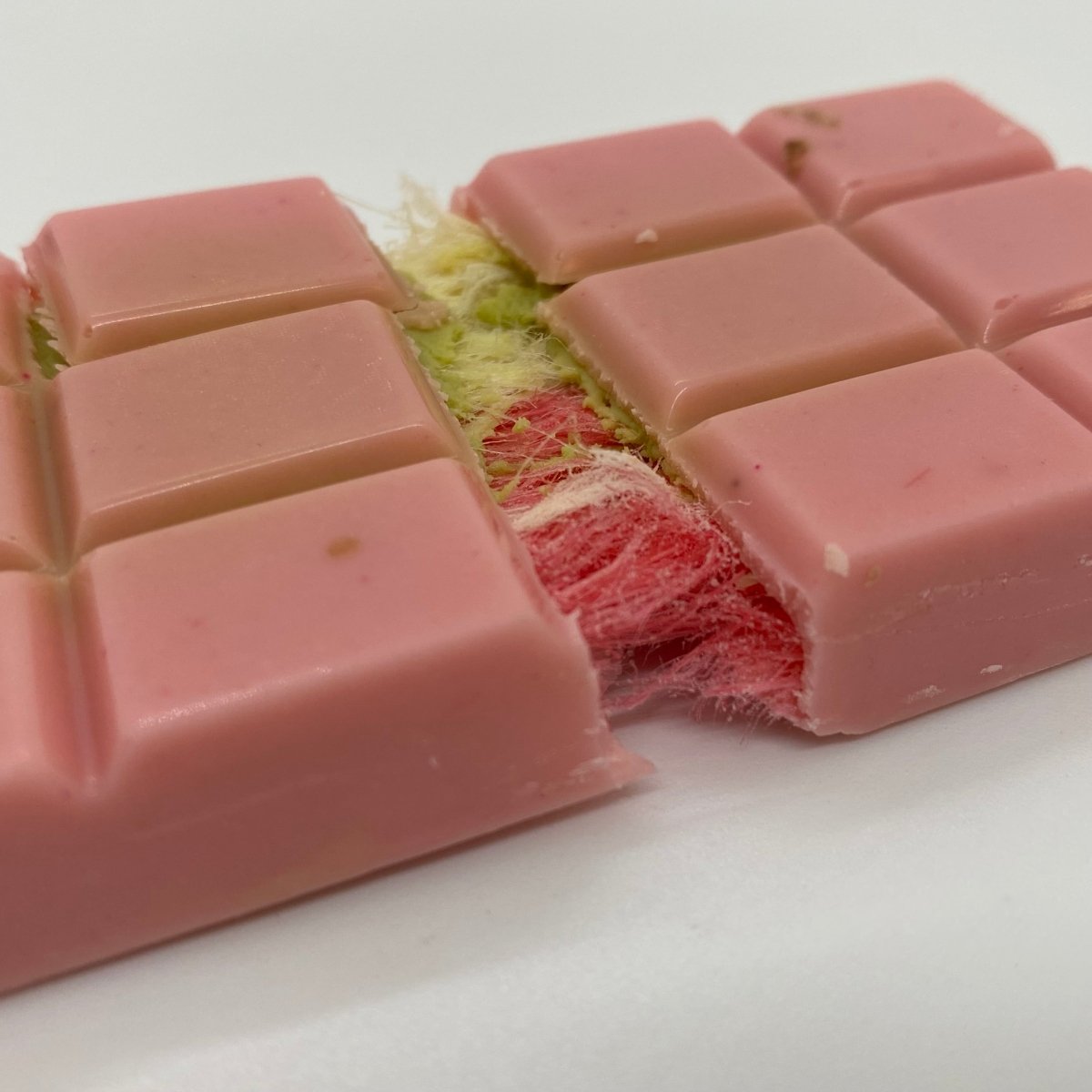 セルディア　チョコレート、ストロベリー Amazon.co.jp: 明治チョコレート ストロベリーチョコレートBOX