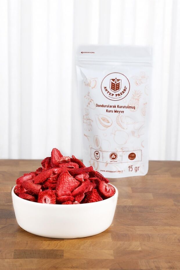 Antep Pazari Premium Freeze - Dried Strawberry Chips - 15g - TryAladdin